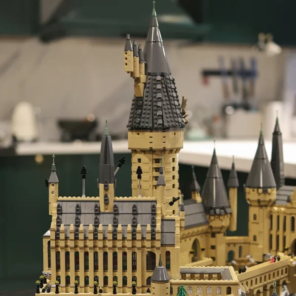 In Stock 6020Pcs Castle Building Block Model Set Compatible 16060 71043 Assembly Construction Brick Kid Adult Toy Christmas Gift - Imagem 4